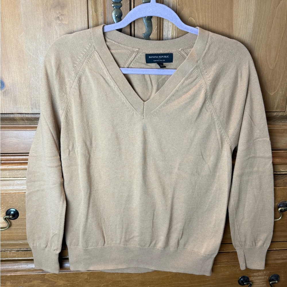 Banana Republic Tan V-Neck Sweater